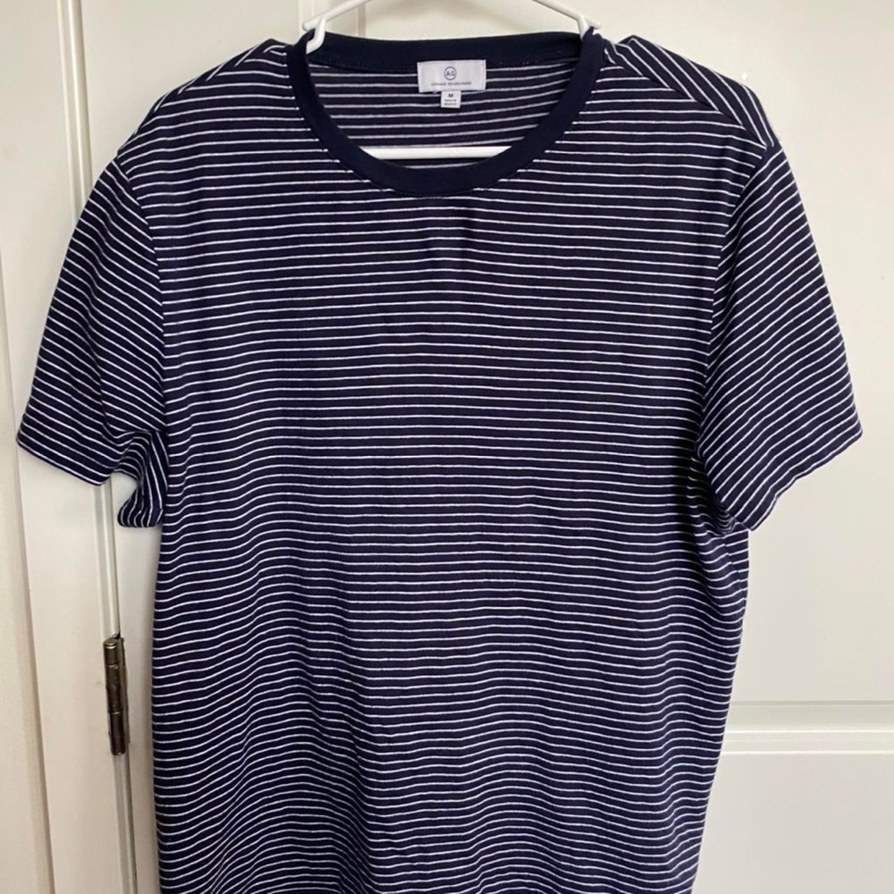 AG MENS SHIRT// MEDIUM